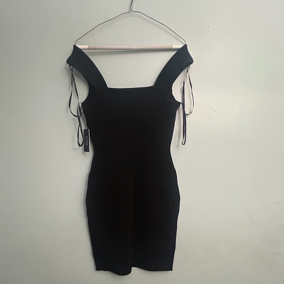 GUESS DRESS - Picture 6 of 11